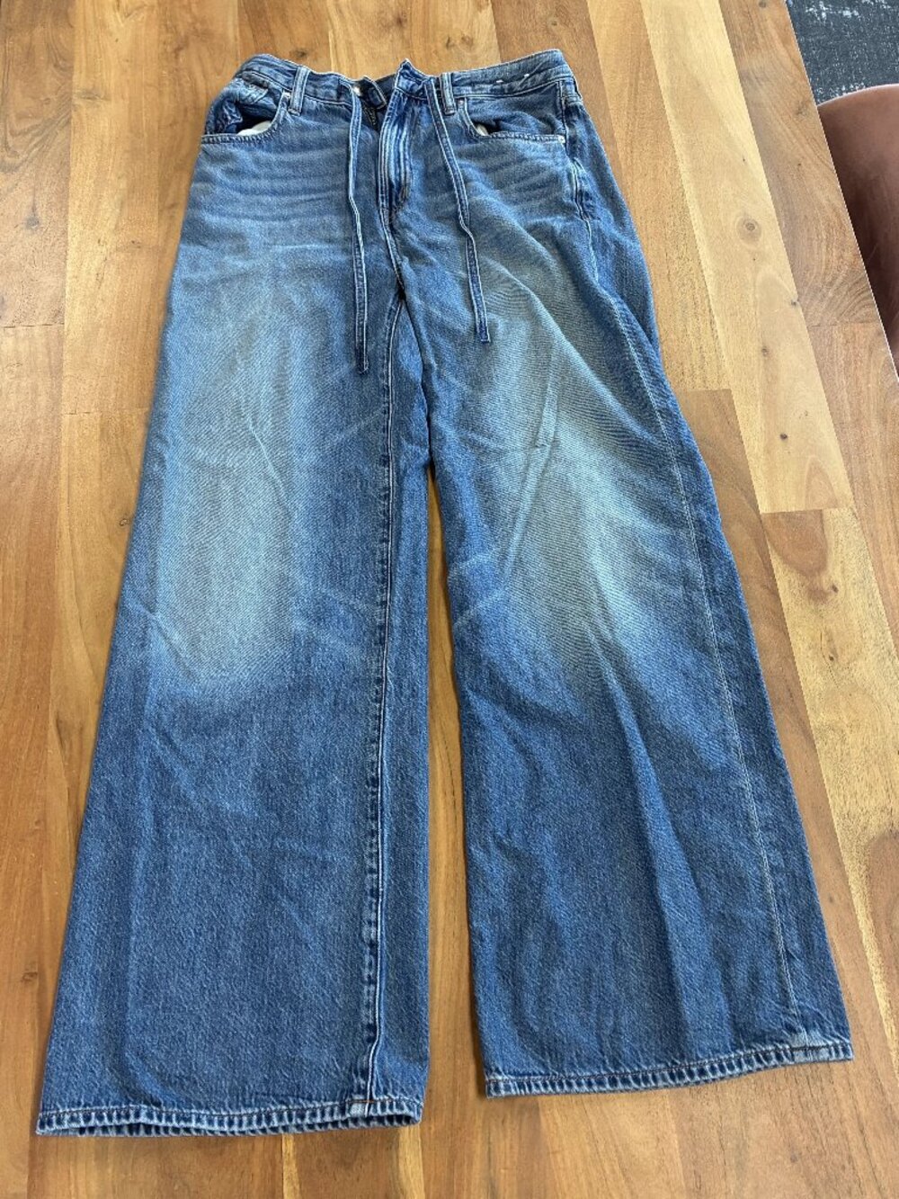 Madewell- The Ultimate Wide-Leg Jean in Airy Denim